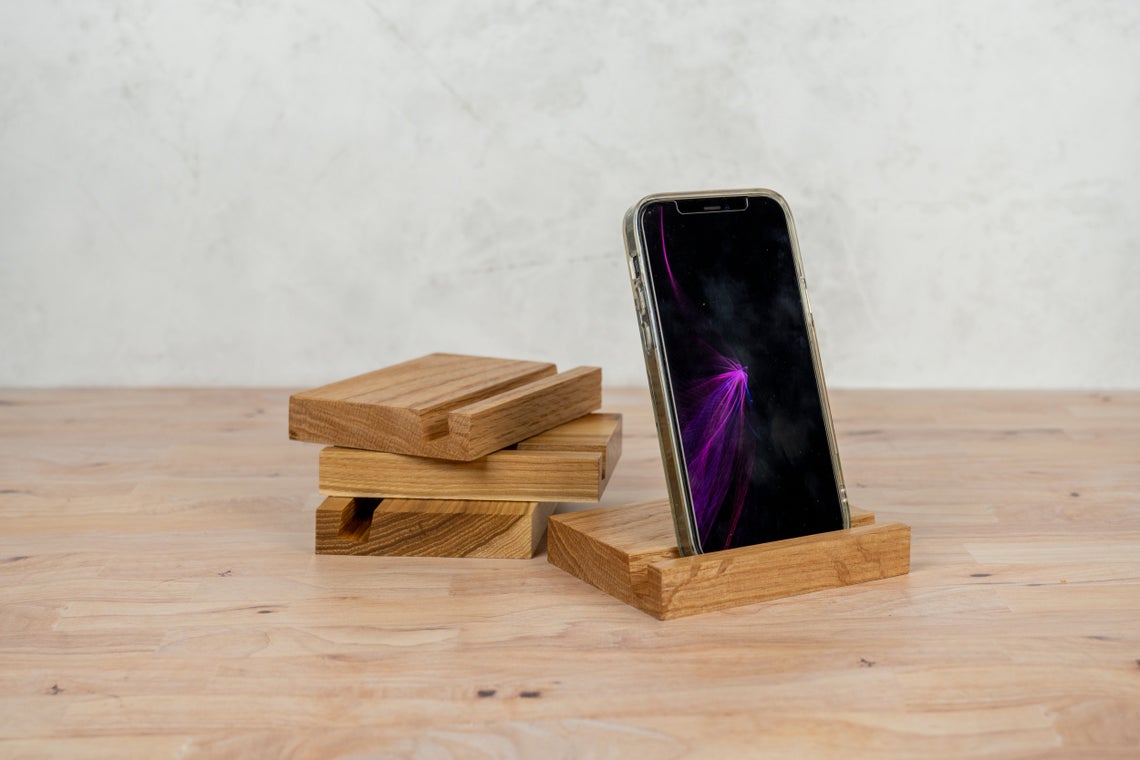 Stojak na telefon długopisy dębowy